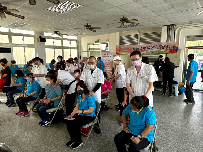 ▲推广视障按摩促进就业。
(图／桃园市政府劳动局提供)
