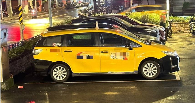 新北市板桥殡仪馆昨日晚间惊传溅血案，施男不满被喇叭，竟率眾狠砍丧家。（图／翻摄画面）