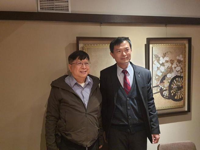 （兴勤总经理钟世英（右）已经履新，原总经理何益盛专任元耀总经理。图／李淑惠）