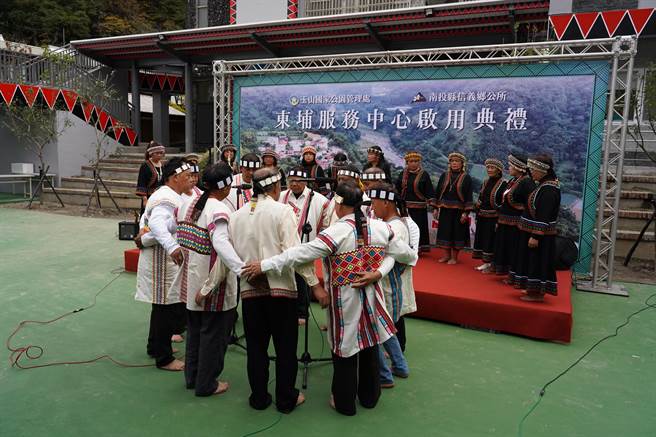 玉管处与信义乡公所合作，成立东埔服务中心，29日启用。（玉管处提供／廖志晃南投传真）