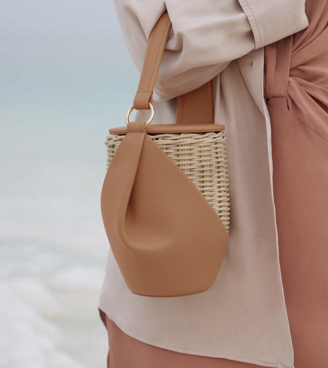 Polène Yké编织篮子包款，美金260元，约台币7991元。（摘自Polène 官网）