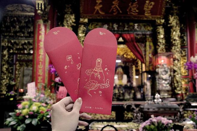 （茶湯會春節期間與白沙屯媽祖「女神」聯名，明年1/1起消費滿158元，贈送白沙屯媽祖「女神」保庇紅包！圖／茶湯會提供）