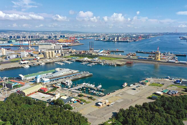 市区5字头比价效应、中科周边13万就业人口、海线房市推案热等三大关键，让买气竞逐远雄海线造镇最后2字头入主机会。图／业者提供