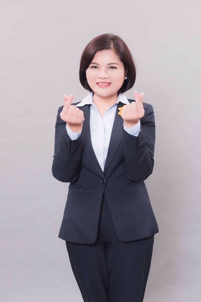  ▲領航員：張麗善（雲林縣長）。虎尾高鐵站通車帶動特定區發展，縣府也擘畫虎尾雙都心願景，加速推動芒果大道、糖鐵五分車復駛、布袋戲傳習中心、央廣基地及建國新村再利用計畫。高鐵雲林站綠園道將為民眾探索雲林歷史文化、觀光景點、產業及生態的起點。(圖／雲林縣政府工務處提供)


