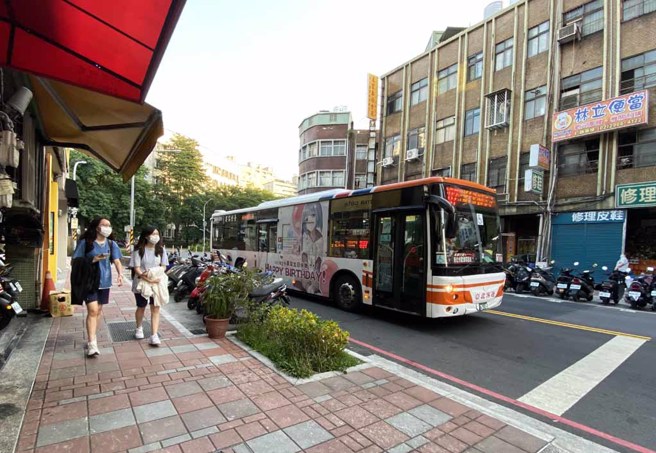 北门街古色古香的红砖铺面。(图／板桥区公所提供)


