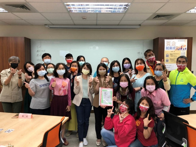 ▲银髮职务新创中心举办黄金就业班。(图／臺北市就业服务处提供)
