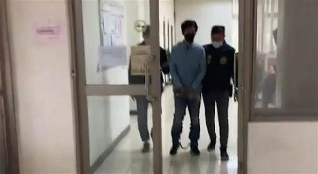 芳苑某超商出现雨衣大盗持刀抢钱，3天内被逮捕。（芳苑警分局提供／吴敏菁彰化传真）