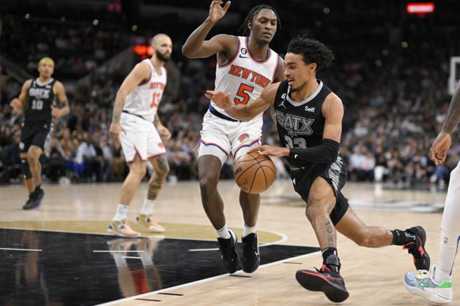 美国职篮NBA比赛。（美联社）