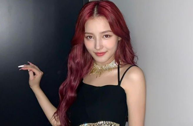 全球百大美女排行榜亚军由MOMOLAND成员Nancy夺下。（图／ nancyjewel_mcdonie_ IG）