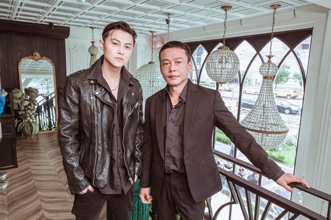 王子（左）和李康生首度合作一开始相当紧张。（喜鹊娱乐提供）