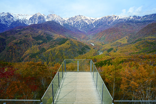 白马山观景平台。（图 小林贤伍/鲸屿文化提供）