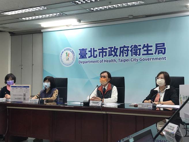 针对明晚跨年晚会，北市卫生局30日开记者会祭出防疫措施。（张芷瑜摄）