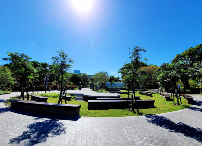 縣府新闢康樂站前廣場、幸福住宅旁綠地及整建史前文化博物館花園，可望成為熱門旅遊路線。
(圖／臺東縣政府建設處提供)
