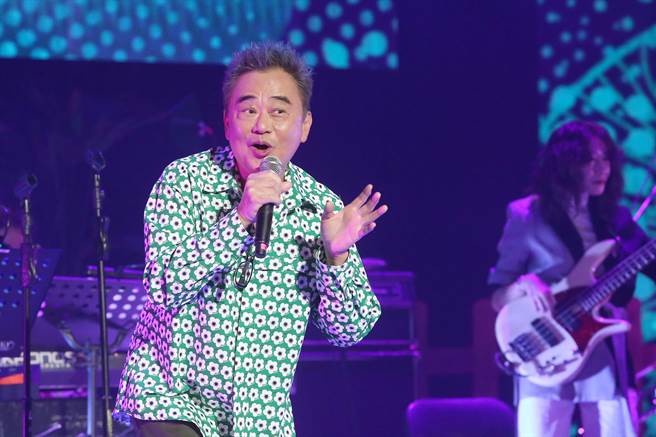 陳昇31日在台北國際會議中心舉辦跨年演唱會，熱情與粉絲迎接新年。（宜辰整合行銷提供）