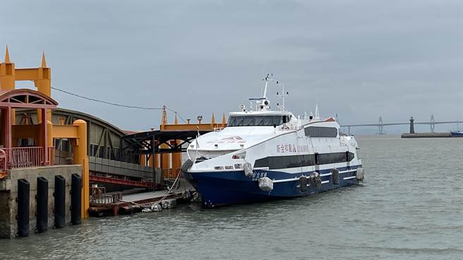 金门县政府公布小三通春节復航专案，将于元旦开放航班电话订位。(于家麒摄)