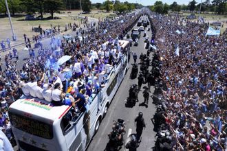 梅西選總統穩贏？支持度橫掃阿根廷政壇人物