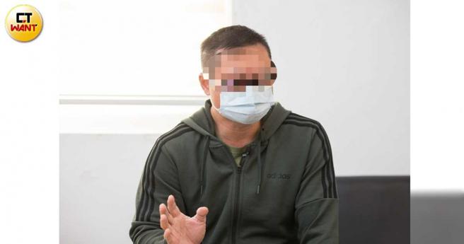 A先生表示，自己将车送去给兆庆修车厂后却被师傅酒驾撞烂，如今他无车可开，面对赔偿也遥遥无期。（图／黄威彬摄）