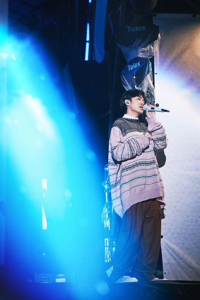 吴青峰透露未来若有机会想定居台东。（环球音乐提供）