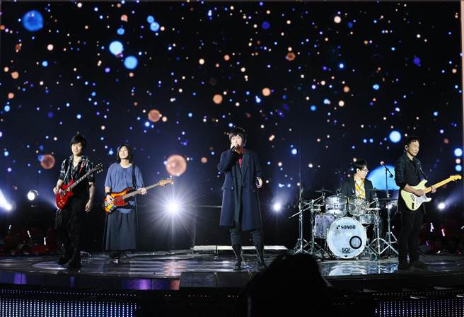 五月天2023第一场「诺亚方舟10周年演唱会」。（相信音乐提供）