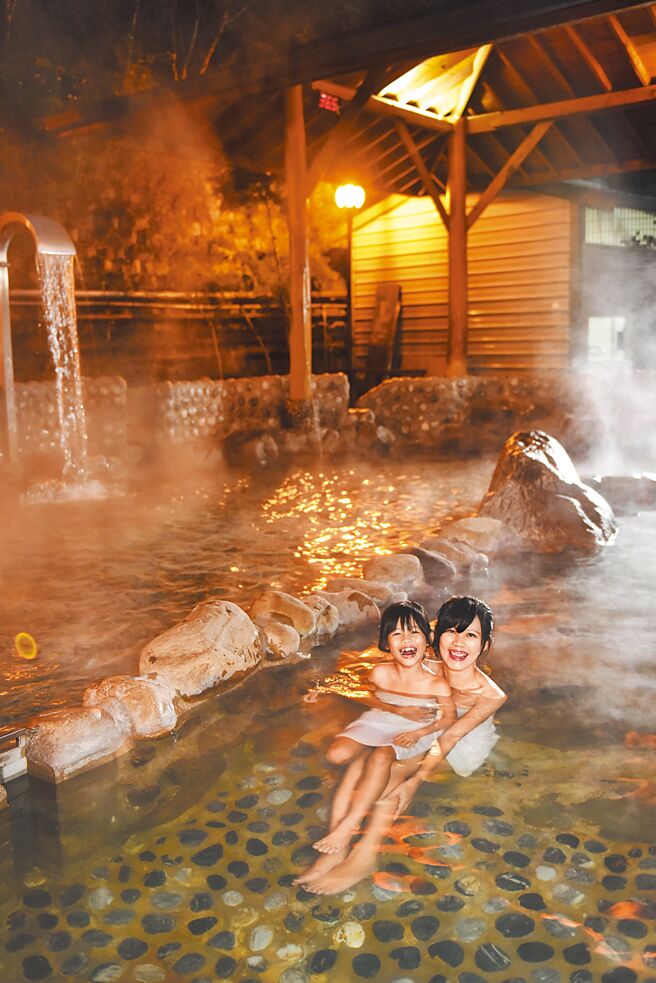 新竹縣尖石鄉溫泉遠近馳名，泡個湯既可舒緩身心又消除疲勞。（新竹縣府提供／邱立雅竹縣傳真）