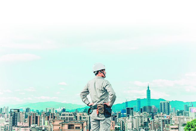 「稳健信赖、与时俱进、永续共好」是汉皇全新梳理的品牌核心价值，团队的每一位伙伴，都将在筑家的过程中落实。（业者提供）