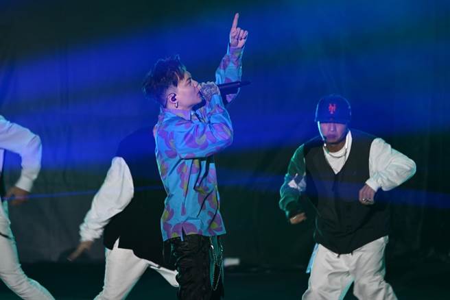 「高流幸福式」请来萧秉治。（杨舒婷摄）