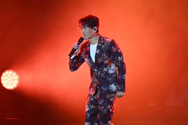 「高流幸福式」请来罗时丰。（杨舒婷摄）