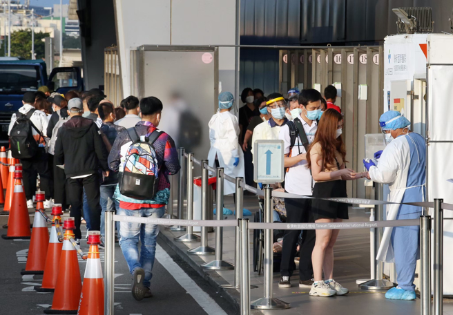 指挥中心今公布大陆首入境524人的採检结果，当中有146人阳性，阳性率高达27.8%。（图／示意图，记者范扬光摄影）