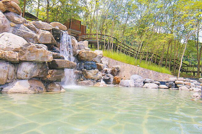 西拉雅国家风景区管理处评估扩大嘉义县中崙温泉区的画设范围，期引进温泉业者投资。（摘自西拉雅国家风景区管理处官网／吕妍庭嘉义传真）