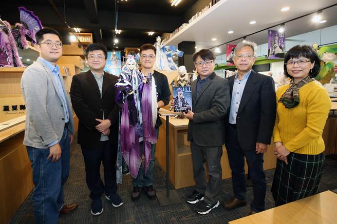 藉由 「霹雳英雄战场─静宜特展」，让传统庶民文化更加精致，吸引更多阅听大眾！（静宜大学提供）