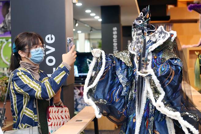 「霹雳英雄战场─静宜特展」共规划霹雳英雄战场的「英雄集」及「文化起源」两展区。（静宜大学提供）