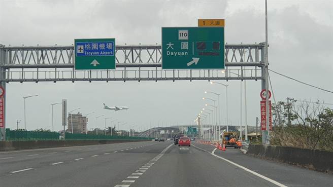 国2甲线优先段「大园交流道至台15线」共1.64公里已完工，目前暂时封闭，待9日举行通车典礼。（蔡依珍摄）