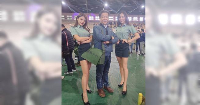 知名律師呂秋遠（中）擁有廣大粉絲追蹤，各界遇到各種大小事都經常會詢問他的意見。（圖／取自呂秋遠臉書）