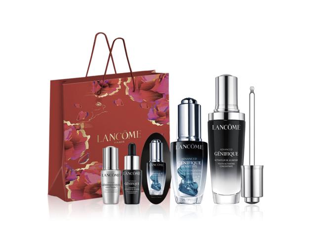 Global Mall新北中和店的Beauty STAGE LANCOME小黑瓶急速修护组，原价9748元，优惠价7380元。（Global Mall提供）