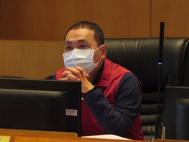 新北市长侯友宜认为，应从内部团结来面对台海与东亚稳定。（叶德正摄）