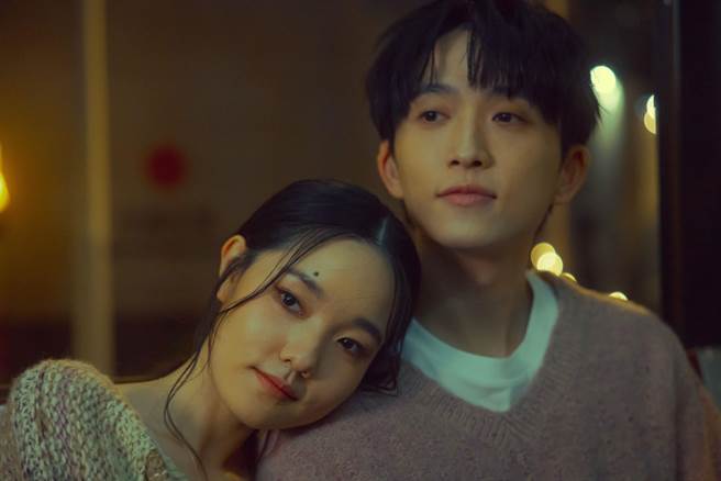 邱锋泽释出新歌《浮木》MV。(原音兄弟提供)