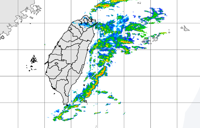 台灣附近雖有水氣，不過接下來將轉乾冷，周末低溫僅11度。（中央氣象局提供）