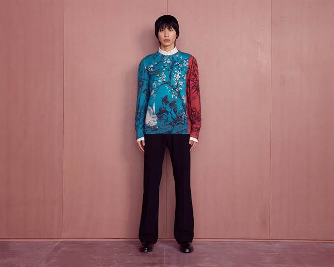 FERRAGAMO 2023 农历新年限定系列，将农历新年的精随与佛罗伦斯式的优雅与沉静完美相融。（FERRAGAMO 提供）