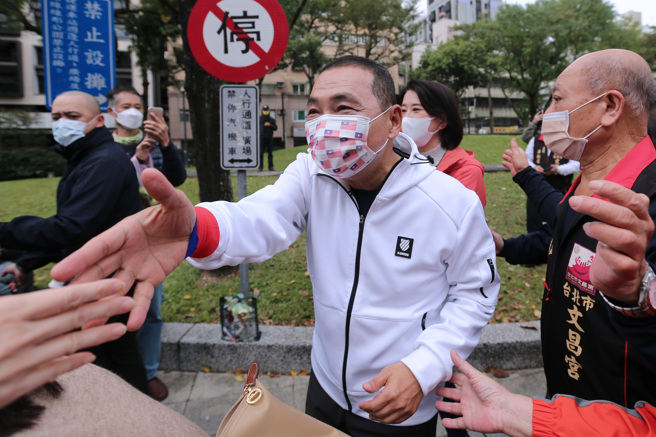 　新北市长侯友宜今年元旦升旗致词提及「我们不是强国的棋子」。（资料照,黄世麒摄）