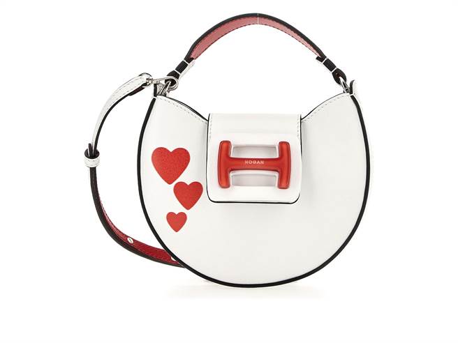 HOGAN情人節限定肩背包，2萬6800元。（HOGAN提供） 