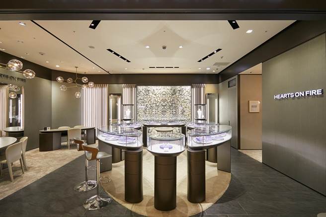 Hearts on Fire於台北信義新光三越A8旗艦店。（Hearts on Fire提供）