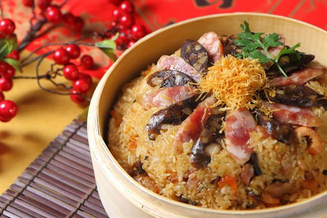 台北老爷酒店春节年菜「瑶柱金银腊味饭」，多次荣获媒体评选大奖，内用外带都可吃到。(老爷酒店集团提供)
