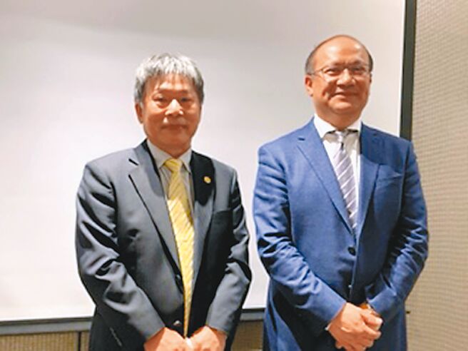 爱派司董事长李泗铭（左）、总经理罗翔炜。图／杜蕙蓉