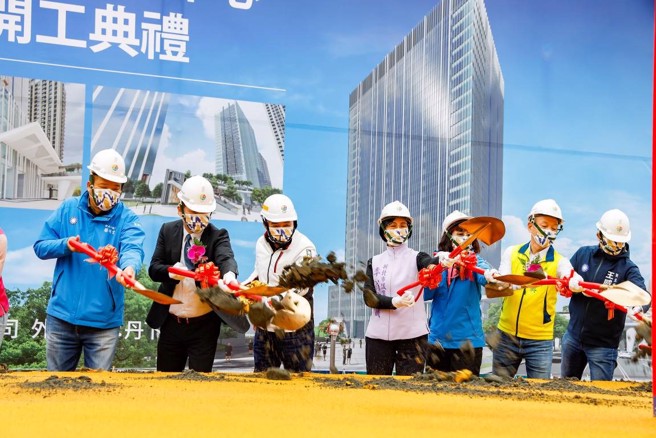 新北市第二行政中心已于去年正式动工，未来将改写城市天际线，全面翻转新北市样貌。（图/ 甲山林集团提供）