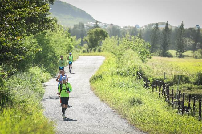 屏东四重溪温泉季压轴活动「金色温泉路跑」将于2月12日登场，目前已吸引600人报名，县府指出，活动报名至8日截止。（屏县府提供／谢佳潾屏东传真）