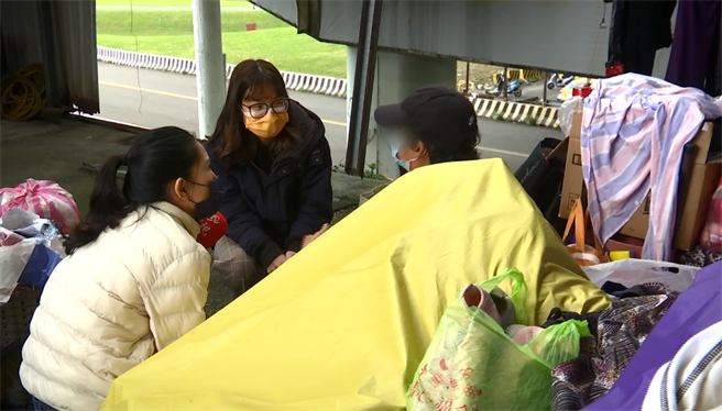 新北社会局接获通报后，派员前往关怀访视。（吕健豪摄）