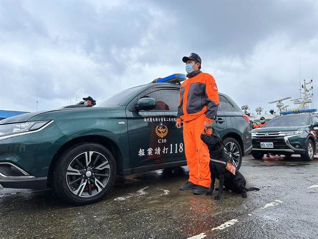 海巡署北部分署在农历年前举行岸海联合扩大威力扫荡，动员所辖海巡、陆巡等单位，强化固守海疆。（海巡署提供／张志康基隆传真）