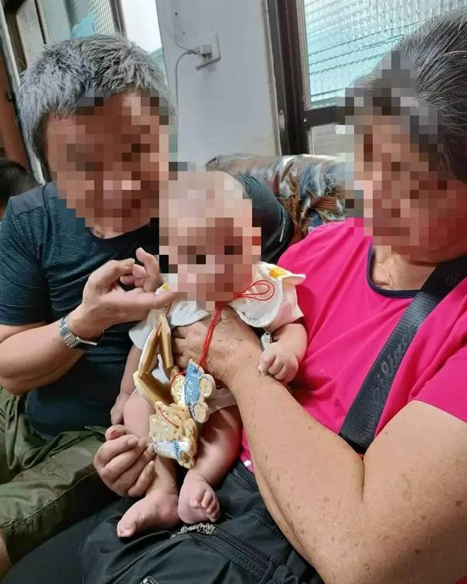 38岁陈家长女去年刚晋升新手妈妈，常在脸书上分享儿子的成长纪录。（取自陈女脸书）