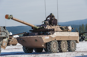 簡介烏克蘭將獲取的黃鼠狼、布萊德雷與AMX-10戰甲車 
