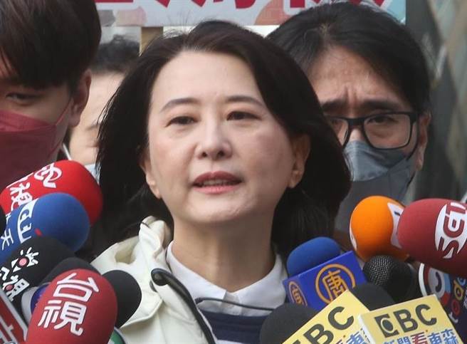 有財政部官員昨表示，要「還稅於民」起碼要舉債150億元以上。國民黨台北市第3選區立委補選候選人王鴻薇直言財政部說法是「莫名其妙」。（趙雙傑攝）